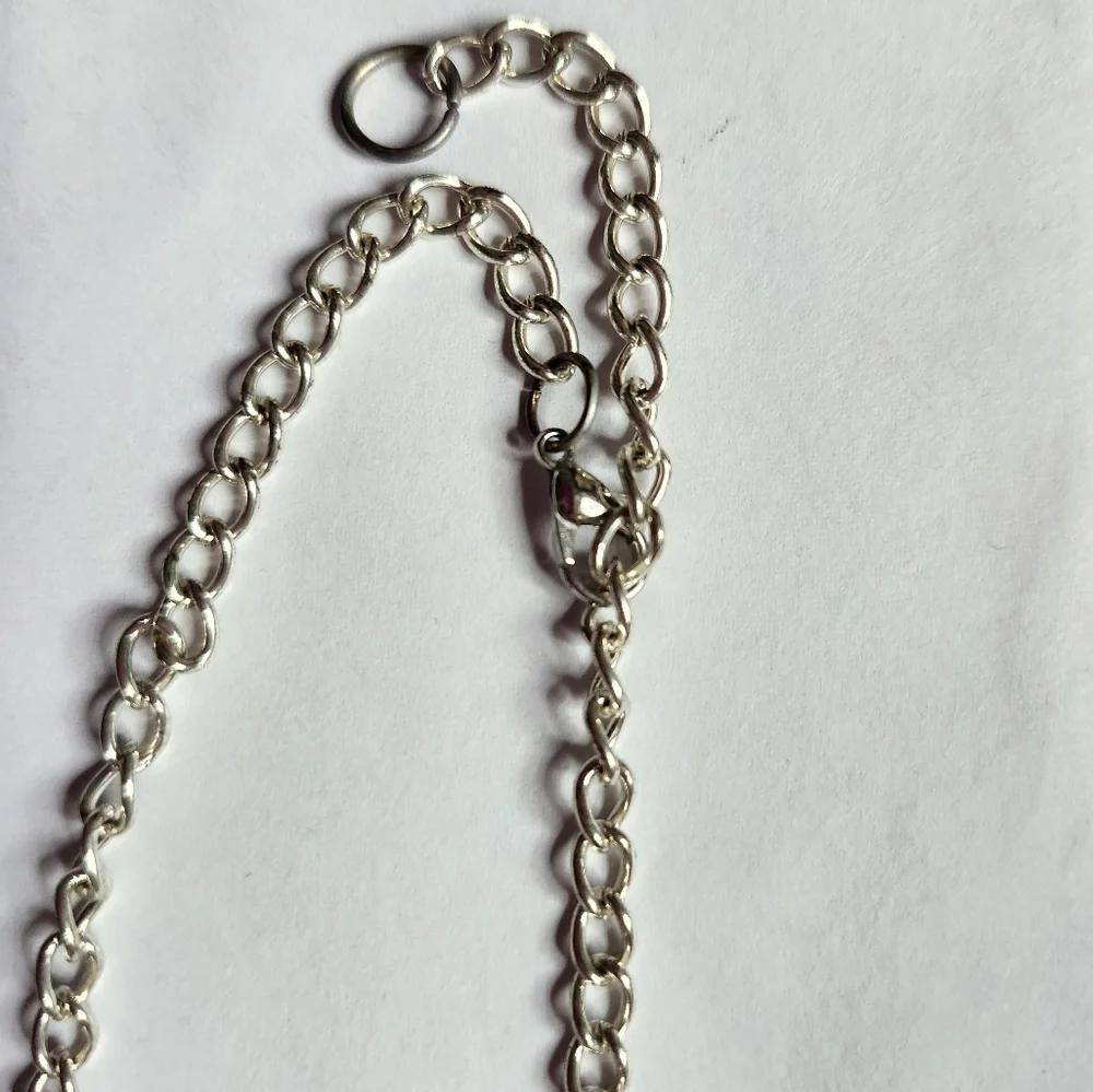 Elegant Silver and Red Beaded Necklace NWOT